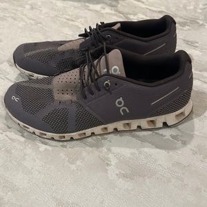 On Cloud tennis shoes - worn a few times- purple